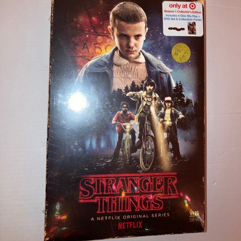 Stranger Things S1 DVD Collectors Edition NEW
